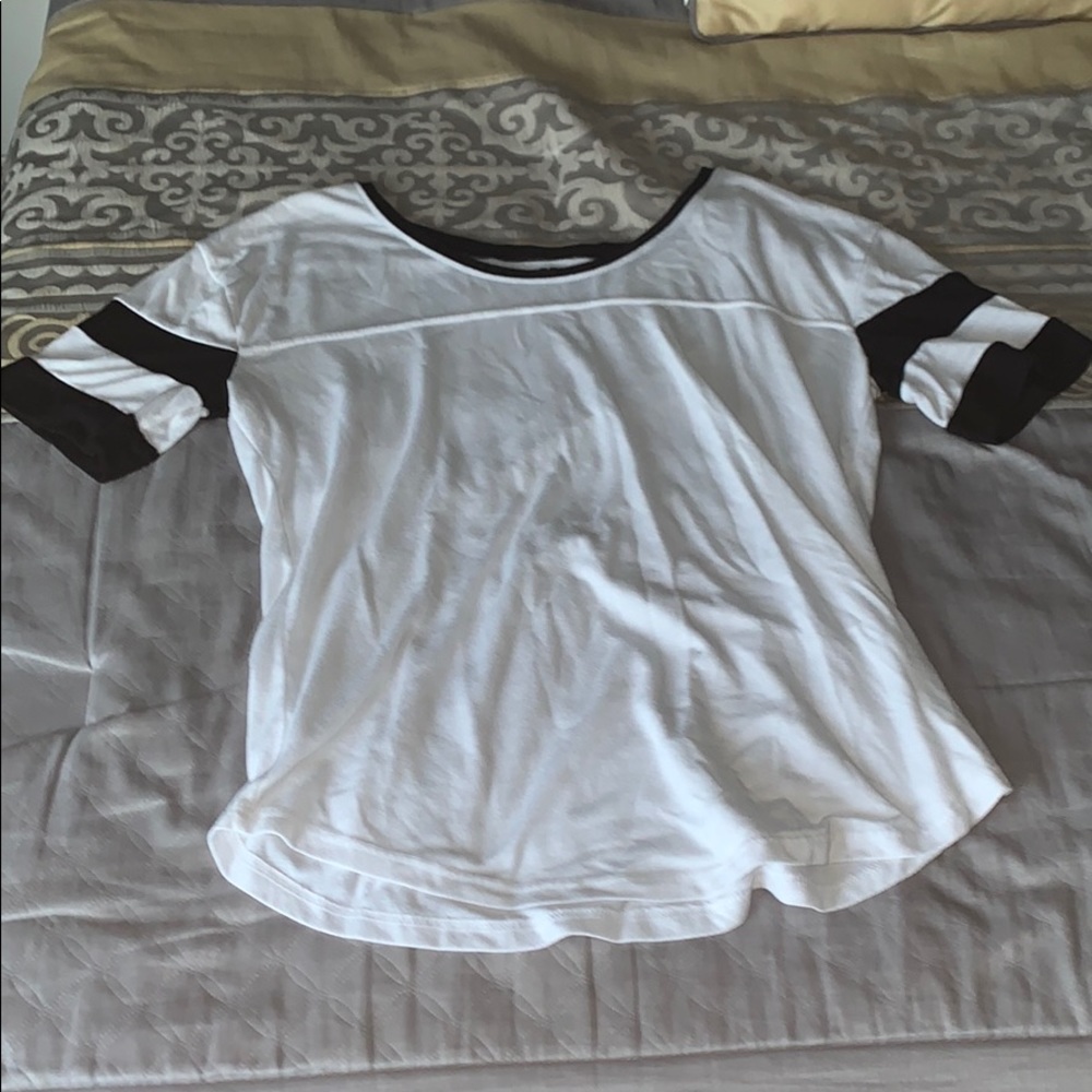 black and white t shirt